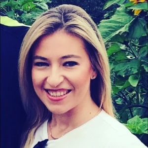 Meet your Posher, Laura